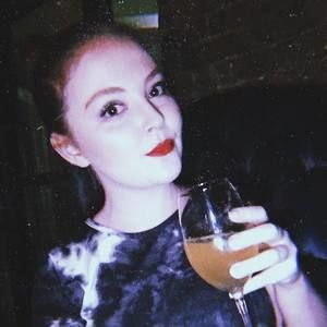 Meet your Posher, Courtney